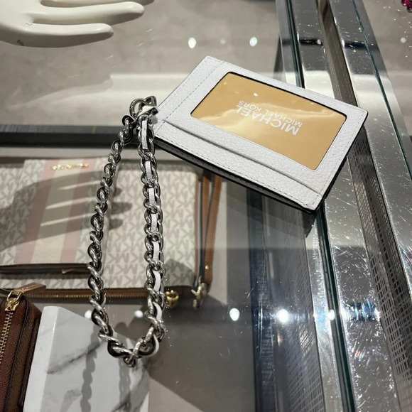 Small Pebbled Leather Chain Card Case - Picture 3 of 6